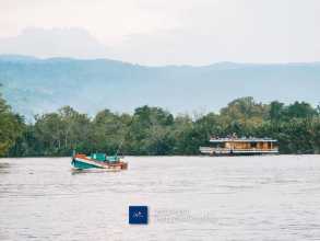 ការជិះទូកមើលថ្ងៃលិច